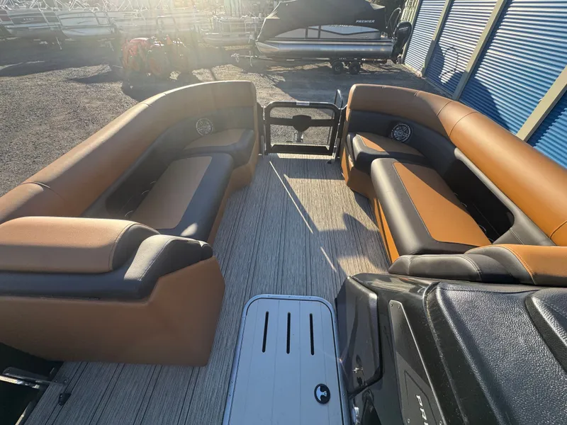Slide: The Image of Premier 230 Sunsation RL 2026 - 41