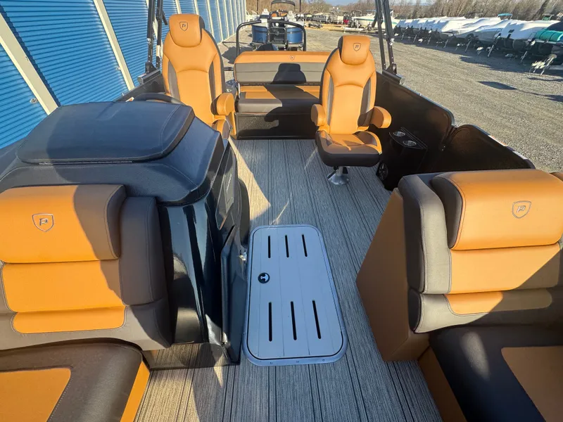 Slide: The Image of Premier 230 Sunsation RL 2026 - 18
