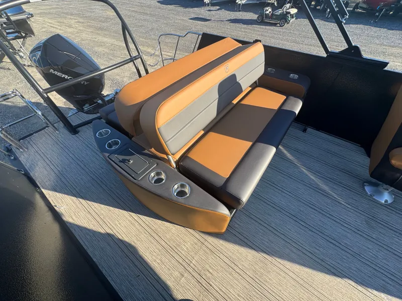 Slide: The Image of Premier 230 Sunsation RL 2026 - 28