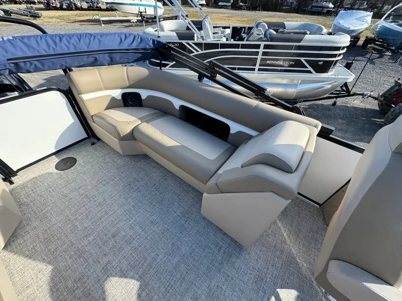 Slide: The Image of Premier 230 Sunsation RL 2026 - 27