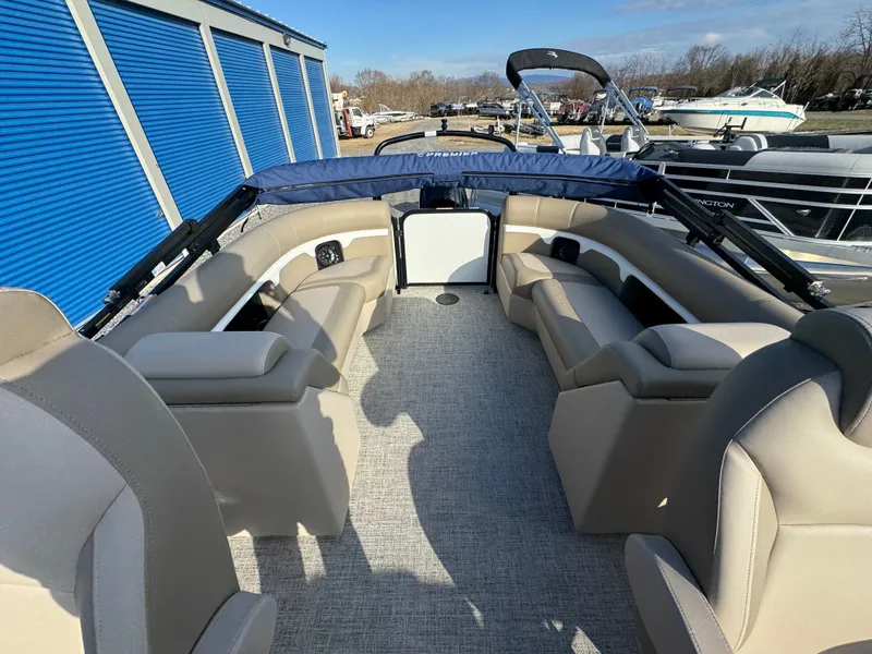 Slide: The Image of Premier 230 Sunsation RL 2026 - 28