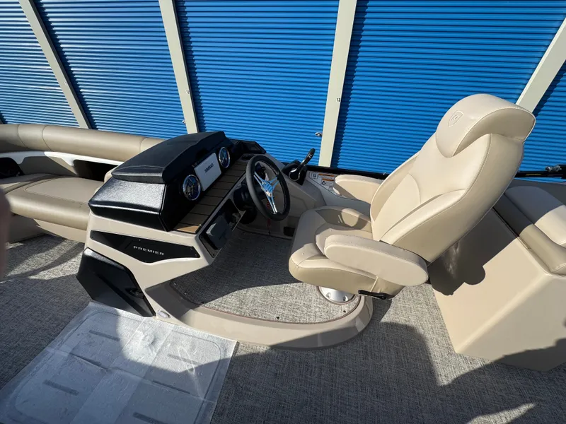 Slide: The Image of Premier 230 Sunsation RL 2026 - 24