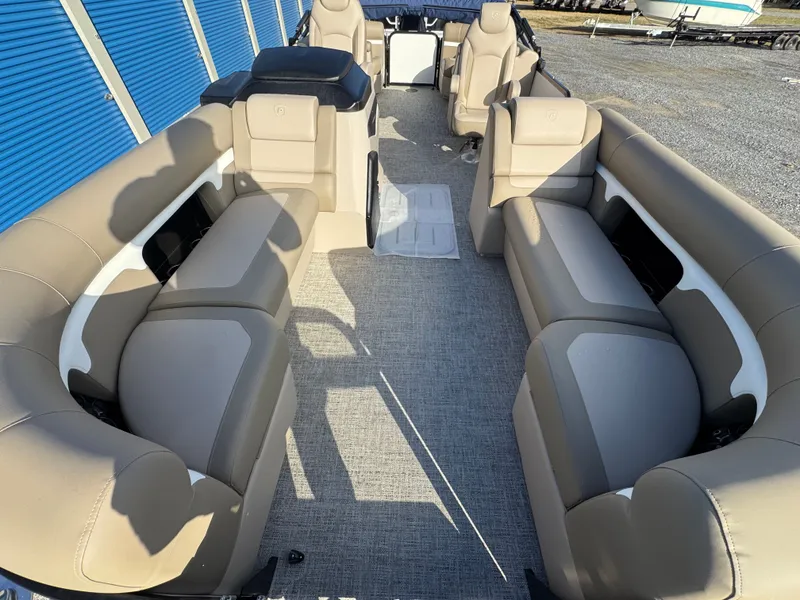 Slide: The Image of Premier 230 Sunsation RL 2026 - 20