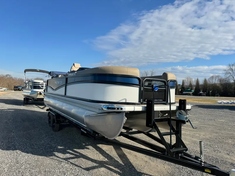Slide: The Image of Premier 230 Sunsation RL 2026 - 15
