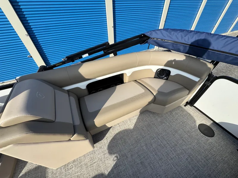 Slide: The Image of Premier 230 Sunsation RL 2026 - 26