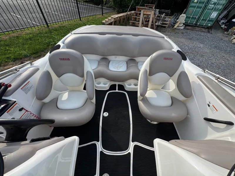 Slide: The Image of Yamaha LS2000 2001 - 22