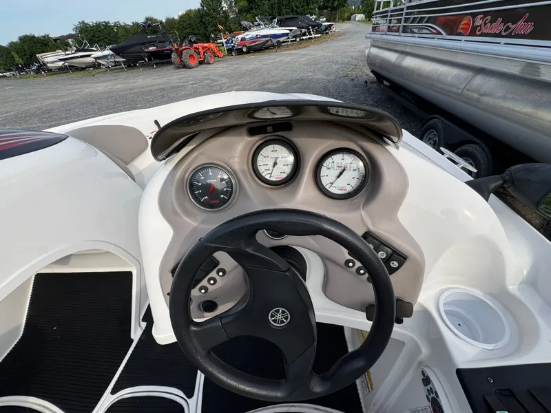 Slide: The Image of Yamaha LS2000 2001 - 14