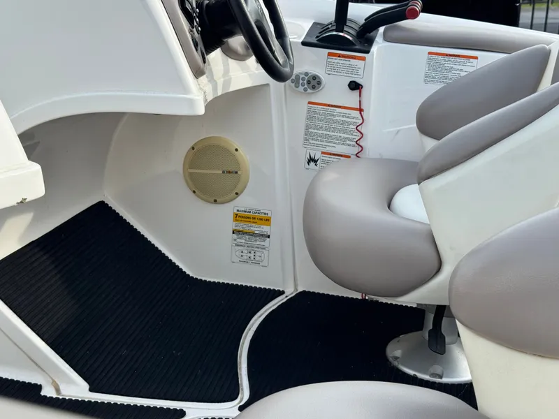 Slide: The Image of Yamaha LS2000 2001 - 27