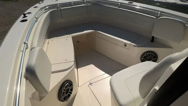 Slide: The Image of Cobia 280 Center Console 2023 - 10