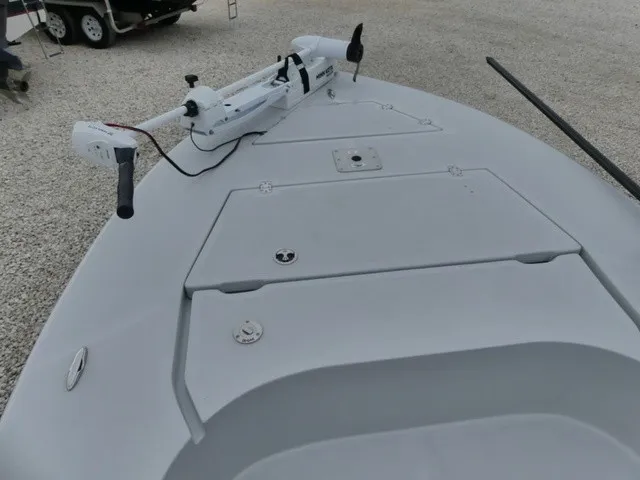 Slide: The Image of Bay Craft Bone Skiff 162 2024 - 10