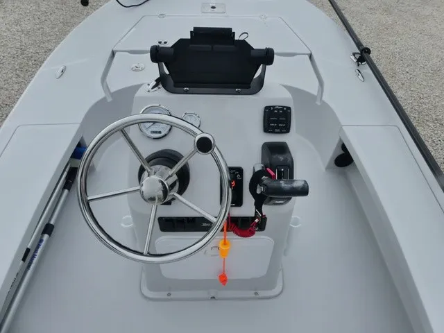 Slide: The Image of Bay Craft Bone Skiff 162 2024 - 7