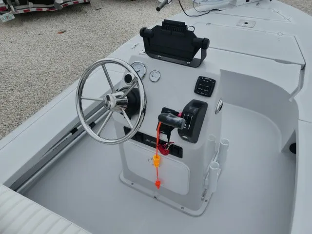 Slide: The Image of Bay Craft Bone Skiff 162 2024 - 6