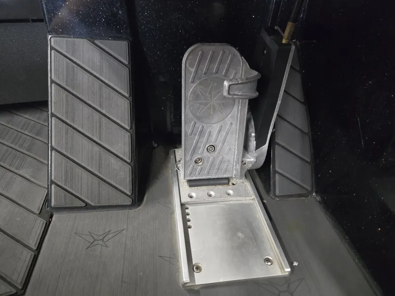 Slide: The Image of Vexus VX20 2024 - 22