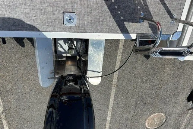Slide: The Image of 2026 Sun Tracker SportFish 20 DLX boat engine and deck view from above. - 14