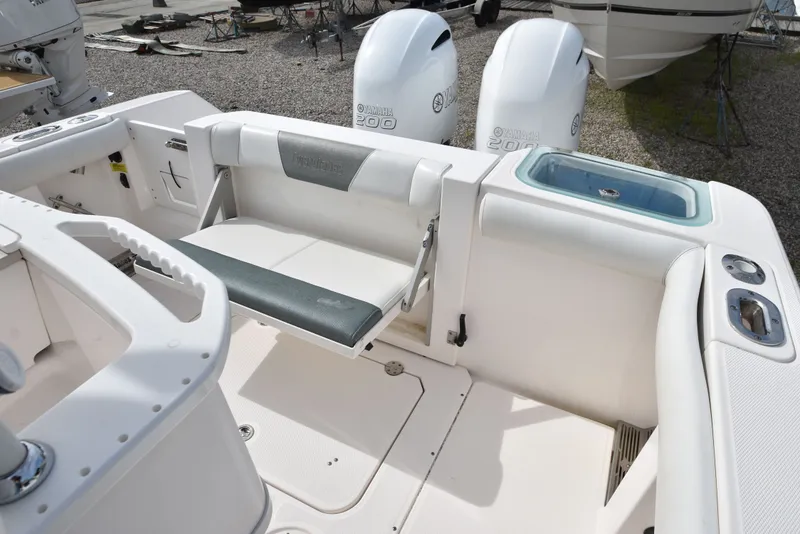 Slide: The Image of Everglades 255 Center Console 2014 - 34