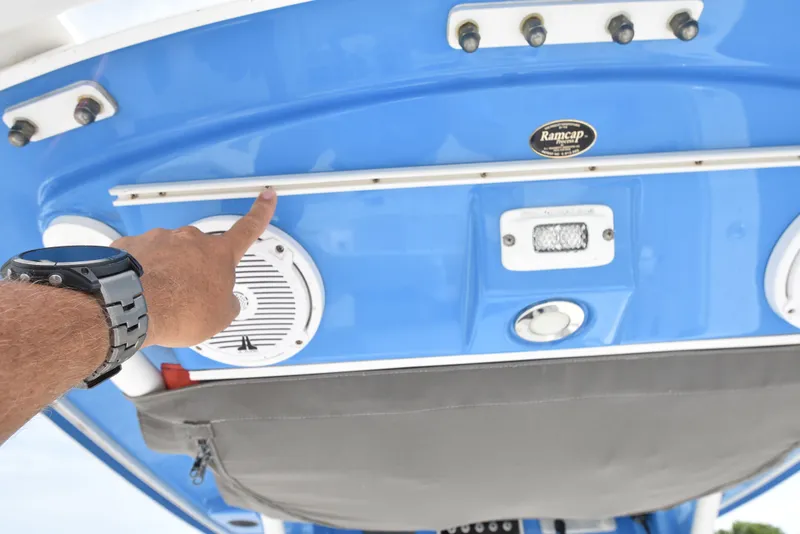 Slide: The Image of Everglades 255 Center Console 2014 - 46