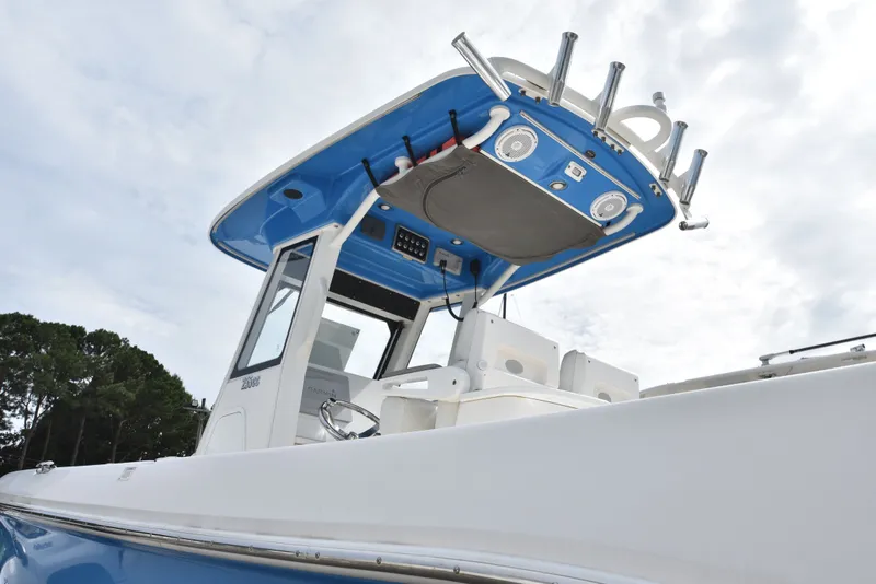 Slide: The Image of Everglades 255 Center Console 2014 - 59