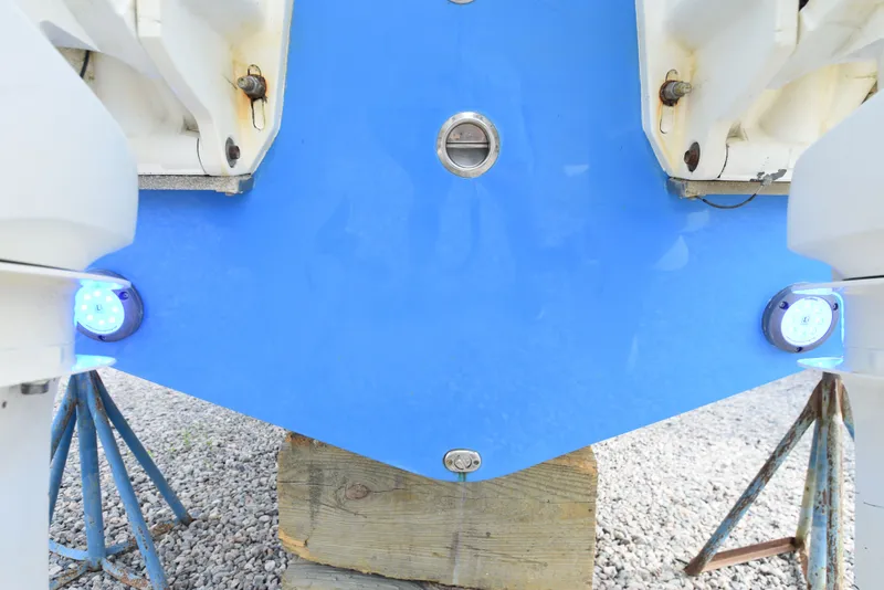 Slide: The Image of Everglades 255 Center Console 2014 - 51