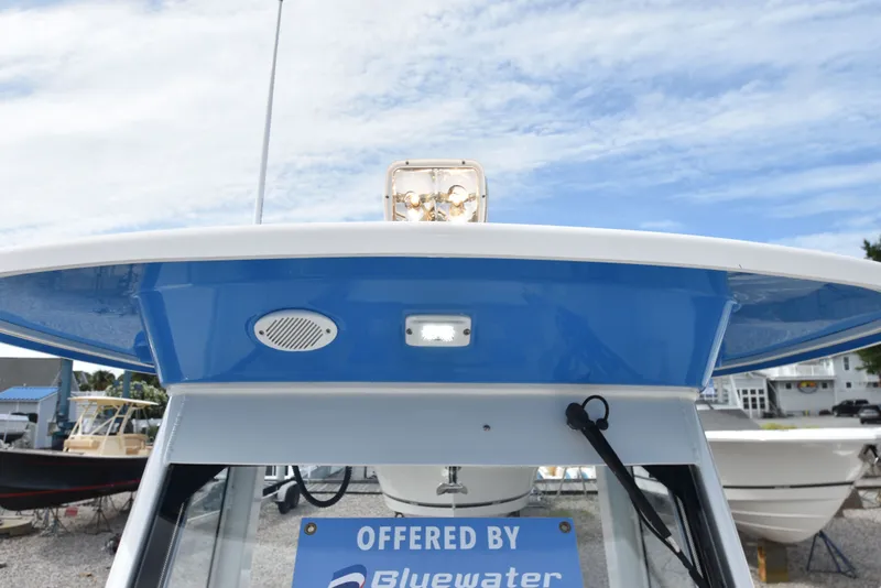 Slide: The Image of Everglades 255 Center Console 2014 - 24
