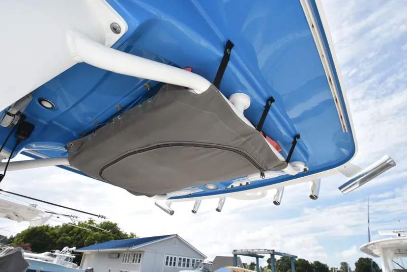 Slide: The Image of Everglades 255 Center Console 2014 - 48