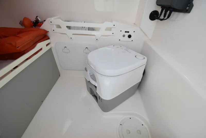 Slide: The Image of Everglades 255 Center Console 2014 - 17