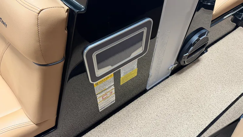 Slide: The Image of MasterCraft XT22 2019 - 73