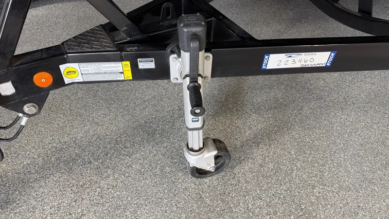 Slide: The Image of MasterCraft XT22 2019 - 109