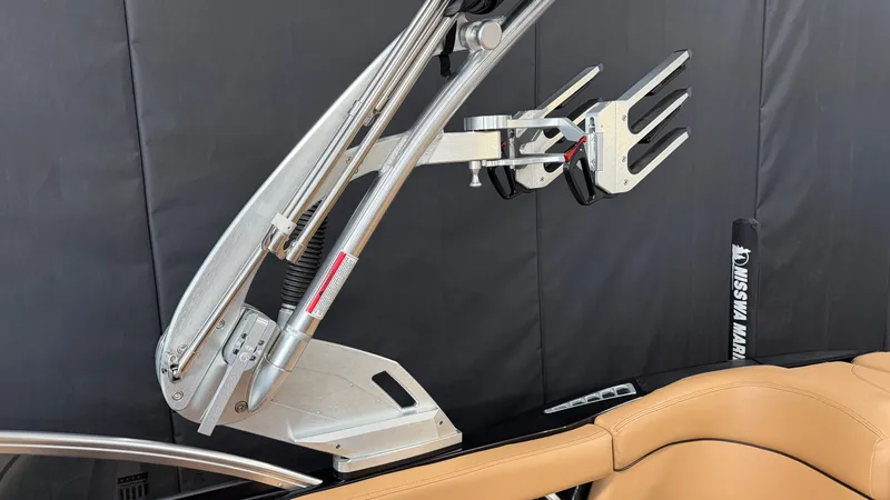Slide: The Image of MasterCraft XT22 2019 - 94
