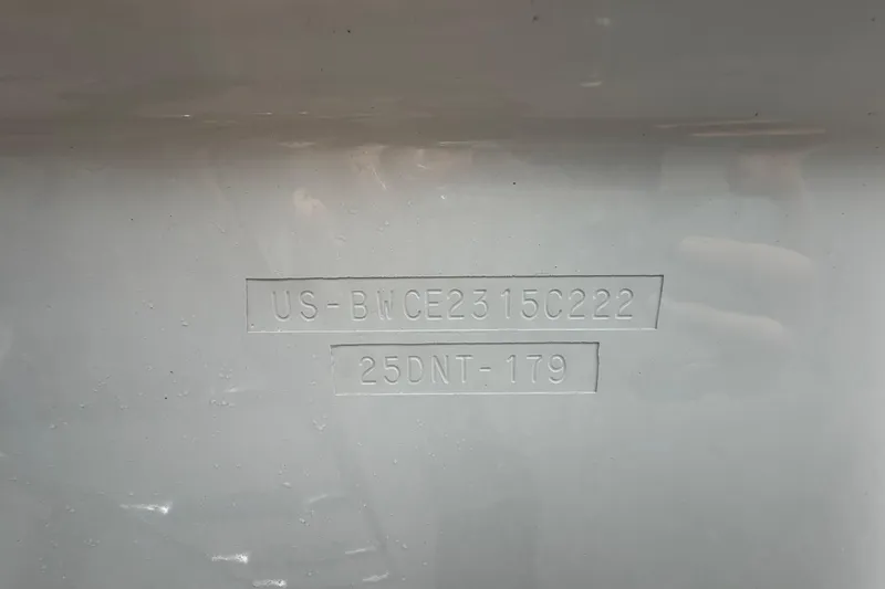 Slide: The Image of Hull identification number on a 2022 Boston Whaler 250 Dauntless boat. - 63