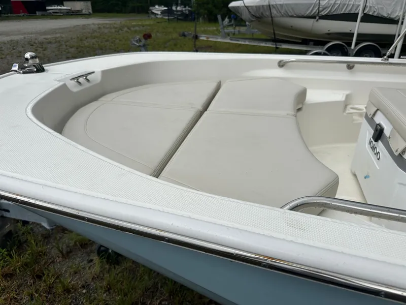 Slide: The Image of Boston Whaler 170 Montauk 2025 - 7