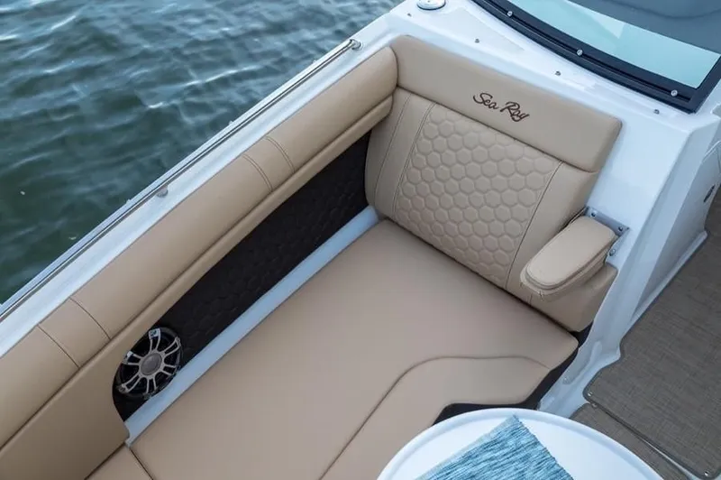 Slide: The Image of 2023-Sea-Ray-SDX-270-MarineMax - 5