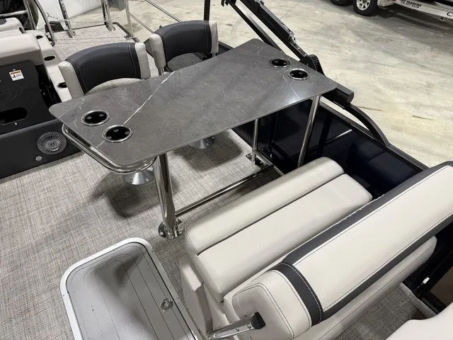 Slide: The Image of Barletta Cabrio 24UE 2026 - 15