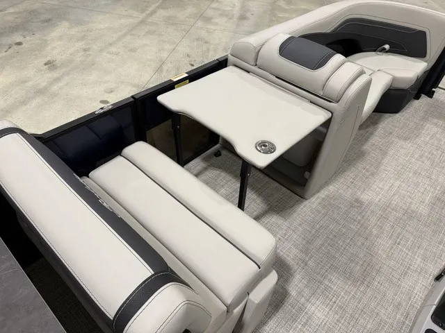 Slide: The Image of Barletta Cabrio 24UE 2026 - 16