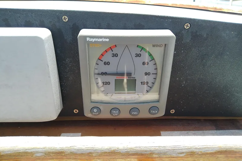 Slide: The Image of Raymarine ST60+ wind gauge on 1988 Brewer 44 sailboat dashboard. - 41