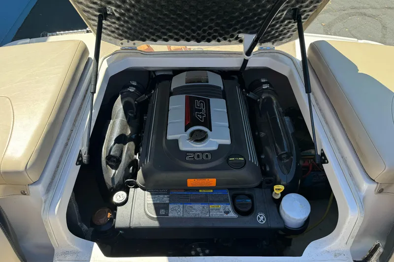 Slide: The Image of Engine compartment of 2018 Chaparral 19 H2O Ski & Fish boat. - 27