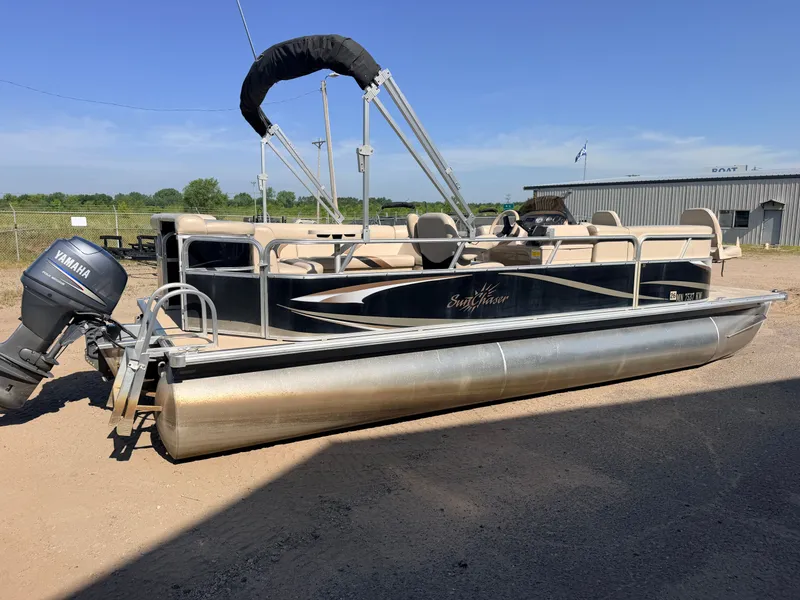 Slide: The Image of SunChaser 22 Fish 'N Cruise & 50HP Yamaha 4Stroke 2012 - 43