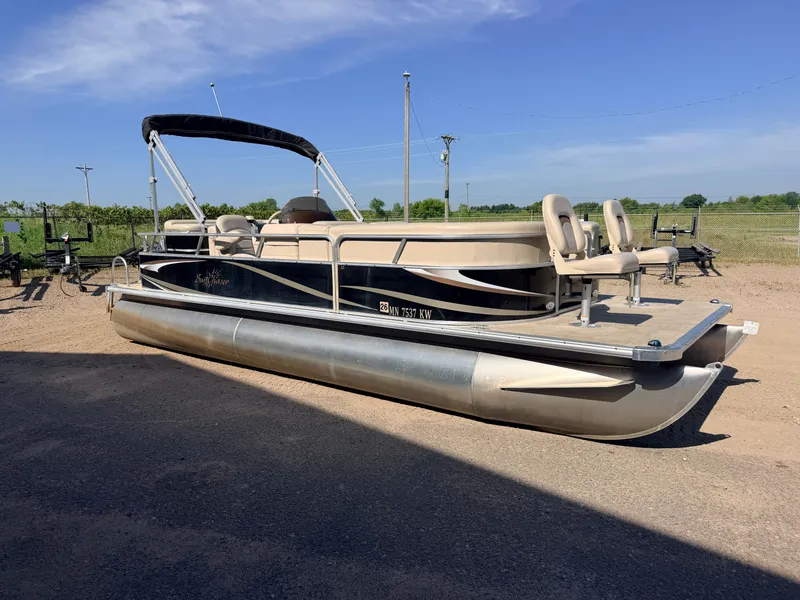 Slide: The Image of SunChaser 22 Fish 'N Cruise & 50HP Yamaha 4Stroke 2012 - 49