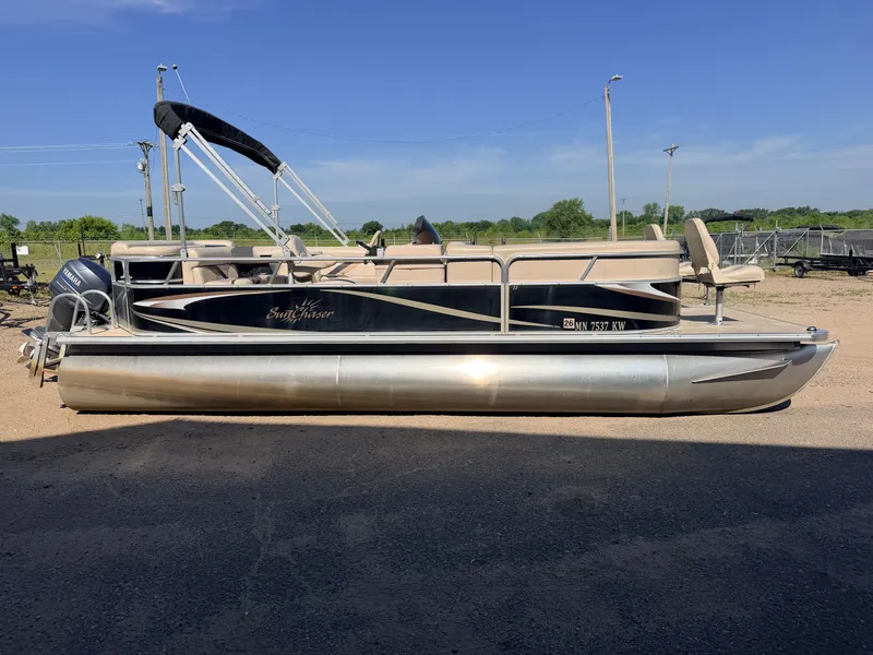 Slide: The Image of SunChaser 22 Fish 'N Cruise & 50HP Yamaha 4Stroke 2012 - 46