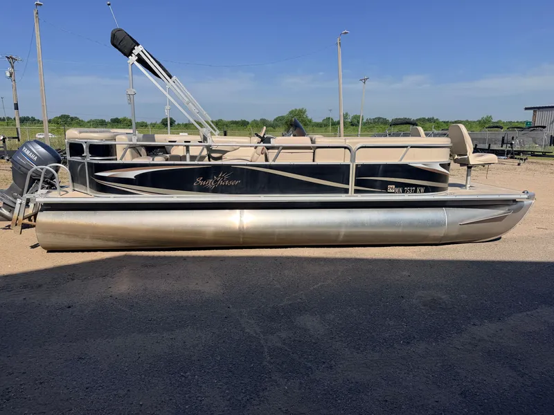 Slide: The Image of SunChaser 22 Fish 'N Cruise & 50HP Yamaha 4Stroke 2012 - 20