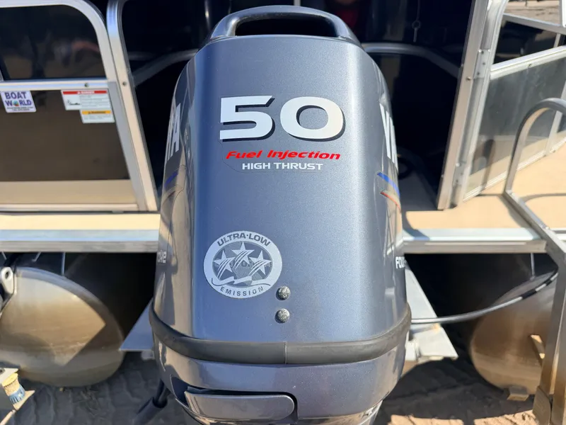 Slide: The Image of SunChaser 22 Fish 'N Cruise & 50HP Yamaha 4Stroke 2012 - 65