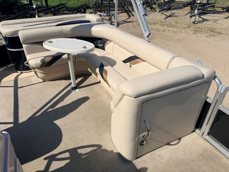 Slide: The Image of SunChaser 22 Fish 'N Cruise & 50HP Yamaha 4Stroke 2012 - 29