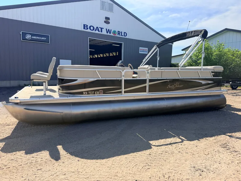 Slide: The Image of SunChaser 22 Fish 'N Cruise & 50HP Yamaha 4Stroke 2012 - 58