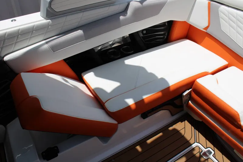 Slide: The Image of Nautique G23 2022 - 17