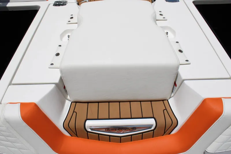 Slide: The Image of Nautique G23 2022 - 25