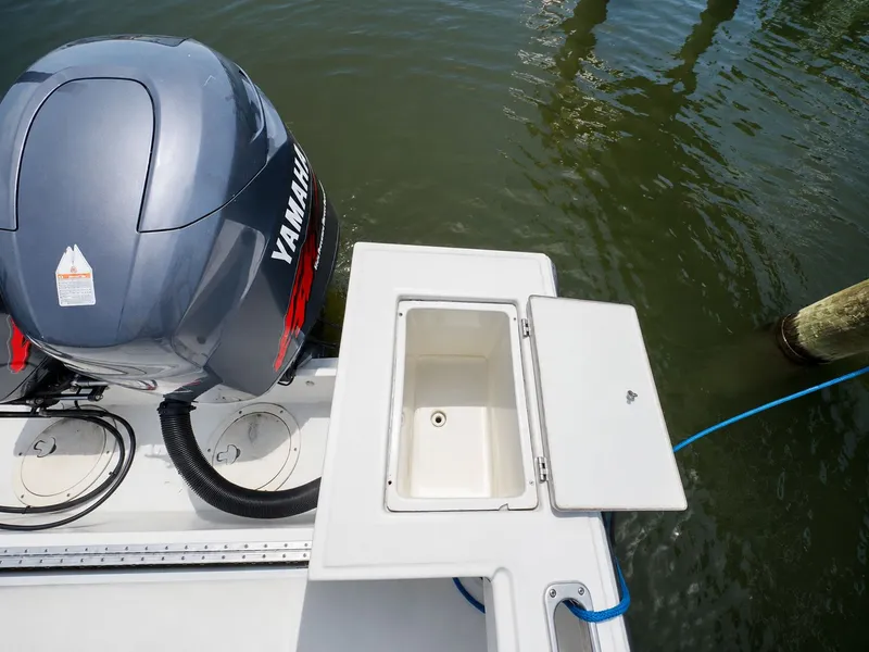 Slide: The Image of Regulator Marine Center Console 23 2000 - 12