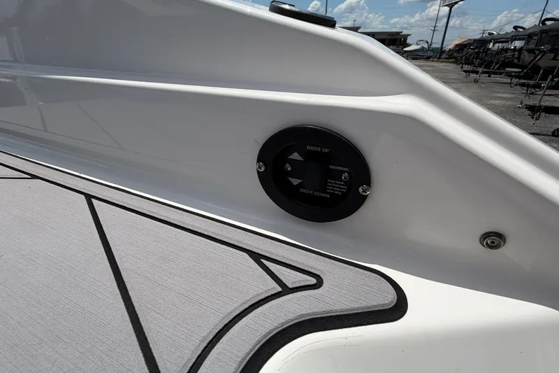 Slide: The Image of 2023 Monterey 238SS Super Sport boat control panel with drive settings. - 18