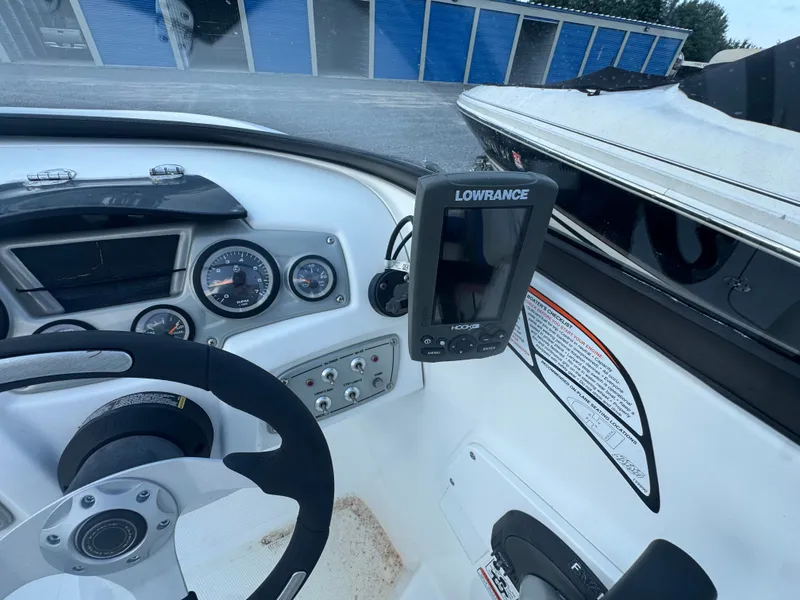 Slide: The Image of Tahoe 500TS 2017 - 18