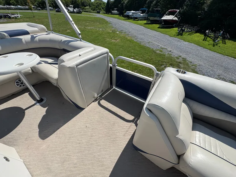Slide: The Image of Manitou Oasis 20 Standard SHP 2012 - 20