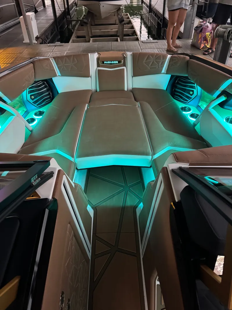 Slide: The Image of Nautique Super Air Nautique G25 Paragon 2026 - 5