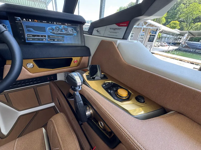 Slide: The Image of Nautique Super Air Nautique G25 Paragon 2026 - 47